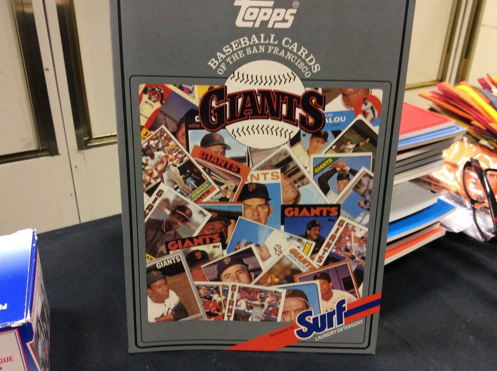 San Francisco Giants  1987 SURF Topps Baseball Card Book