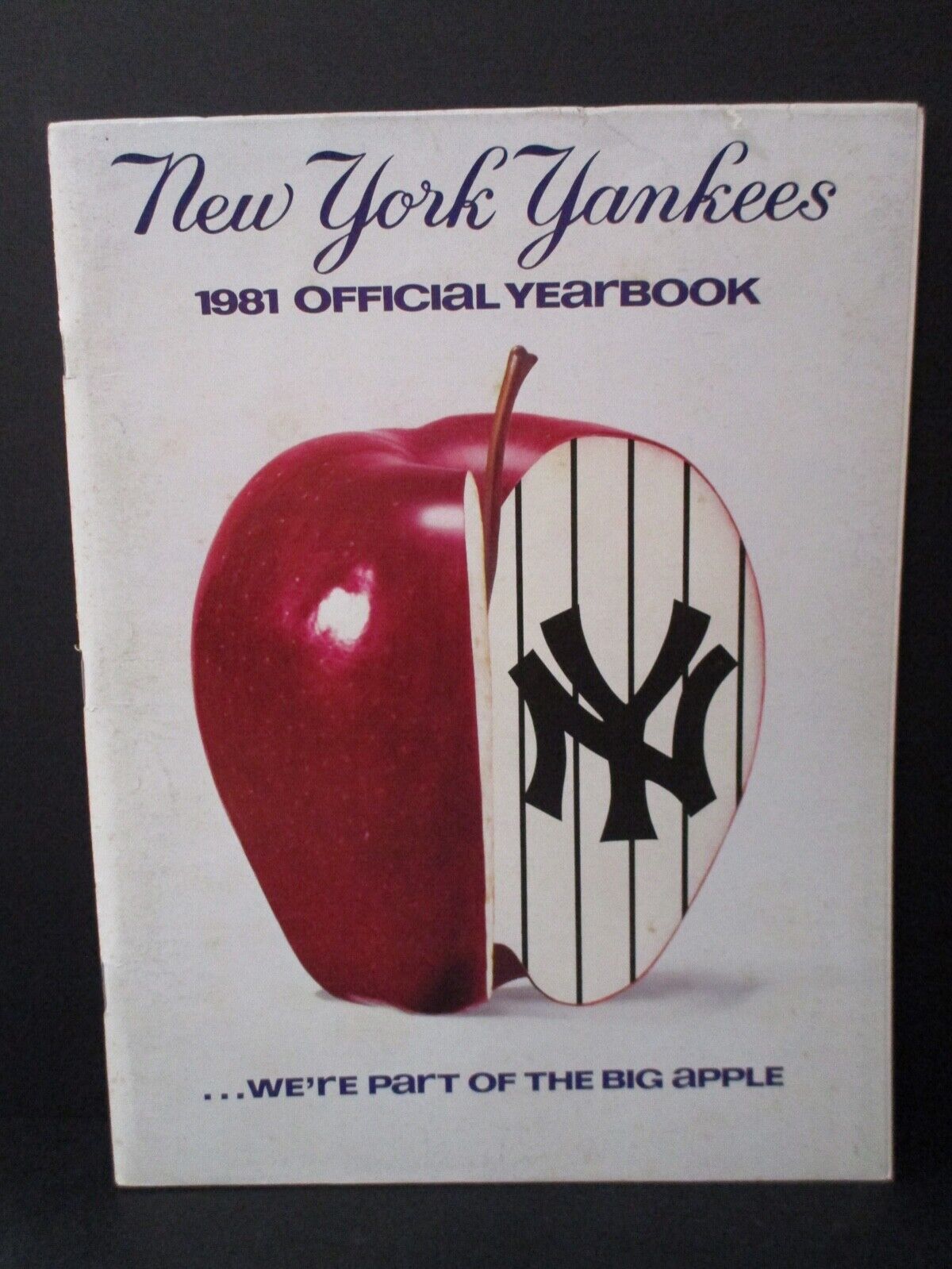 New York Yankees 1981 Official Yearbook part of the Big Apple G-VG Condition