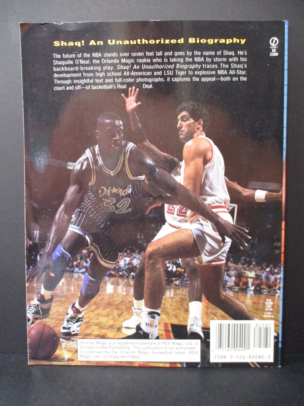 Shaquille O'Neal Unauthorized Biography PI Publication 1993 Unsigned EX Cond