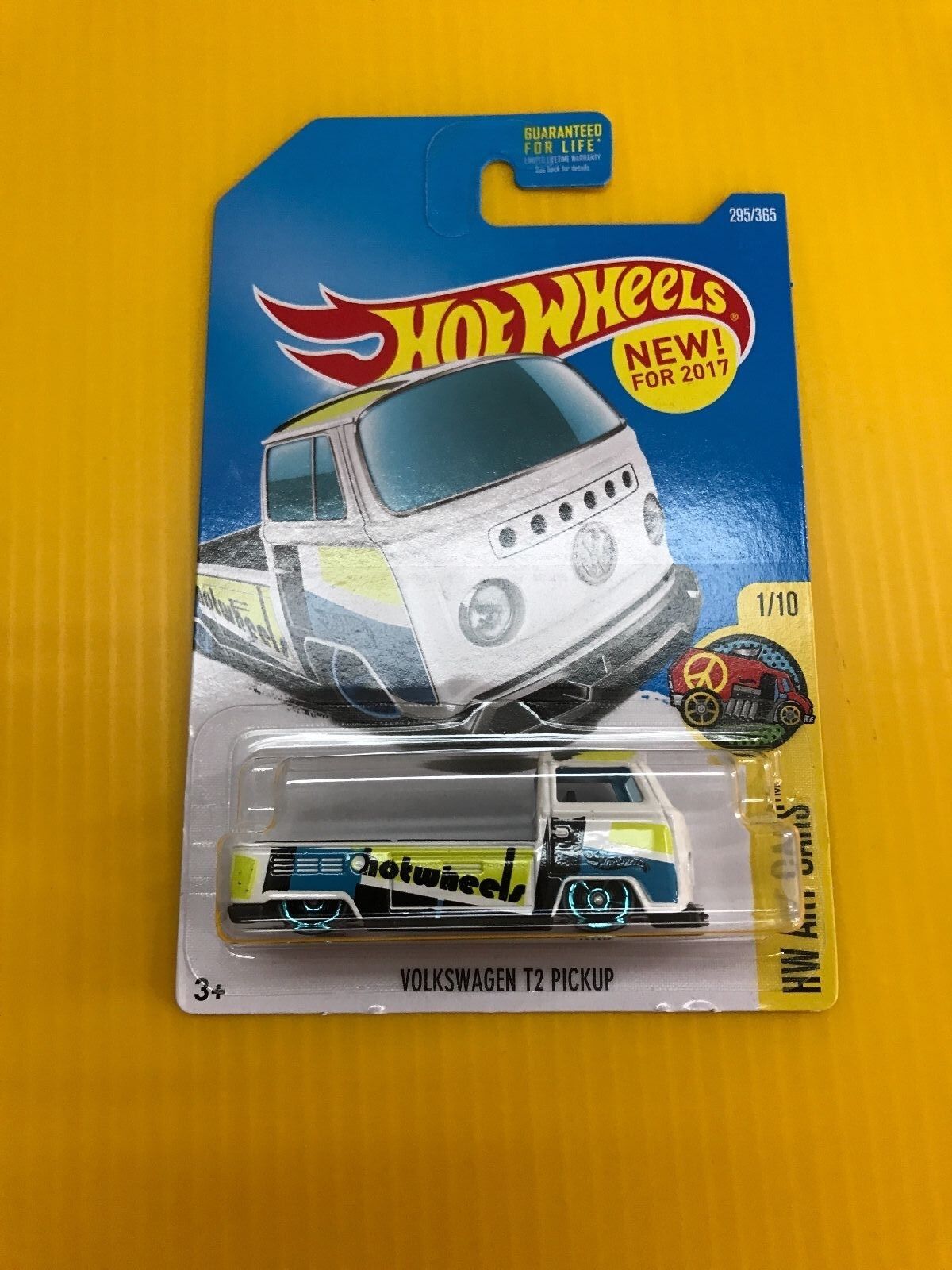 Hot Wheels Volkswagen T2 pickup white 2017