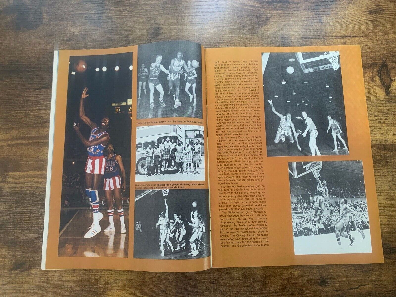 1977 Harlem Globetrotters Official Program Curly Neal Lemon Ex Condition