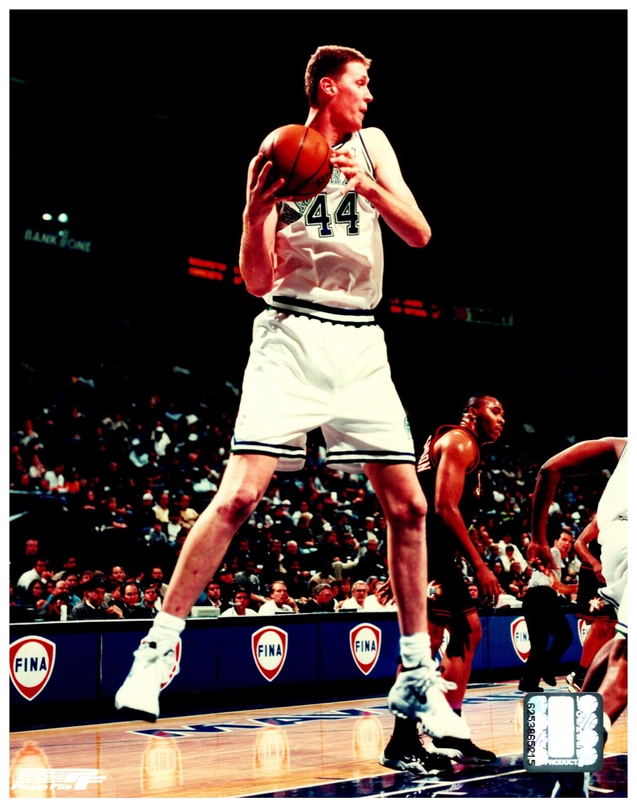 Shawn Bradley Dallas Mavericks Unsigned 8x10 Sports Photo A W/ NBA Hologram