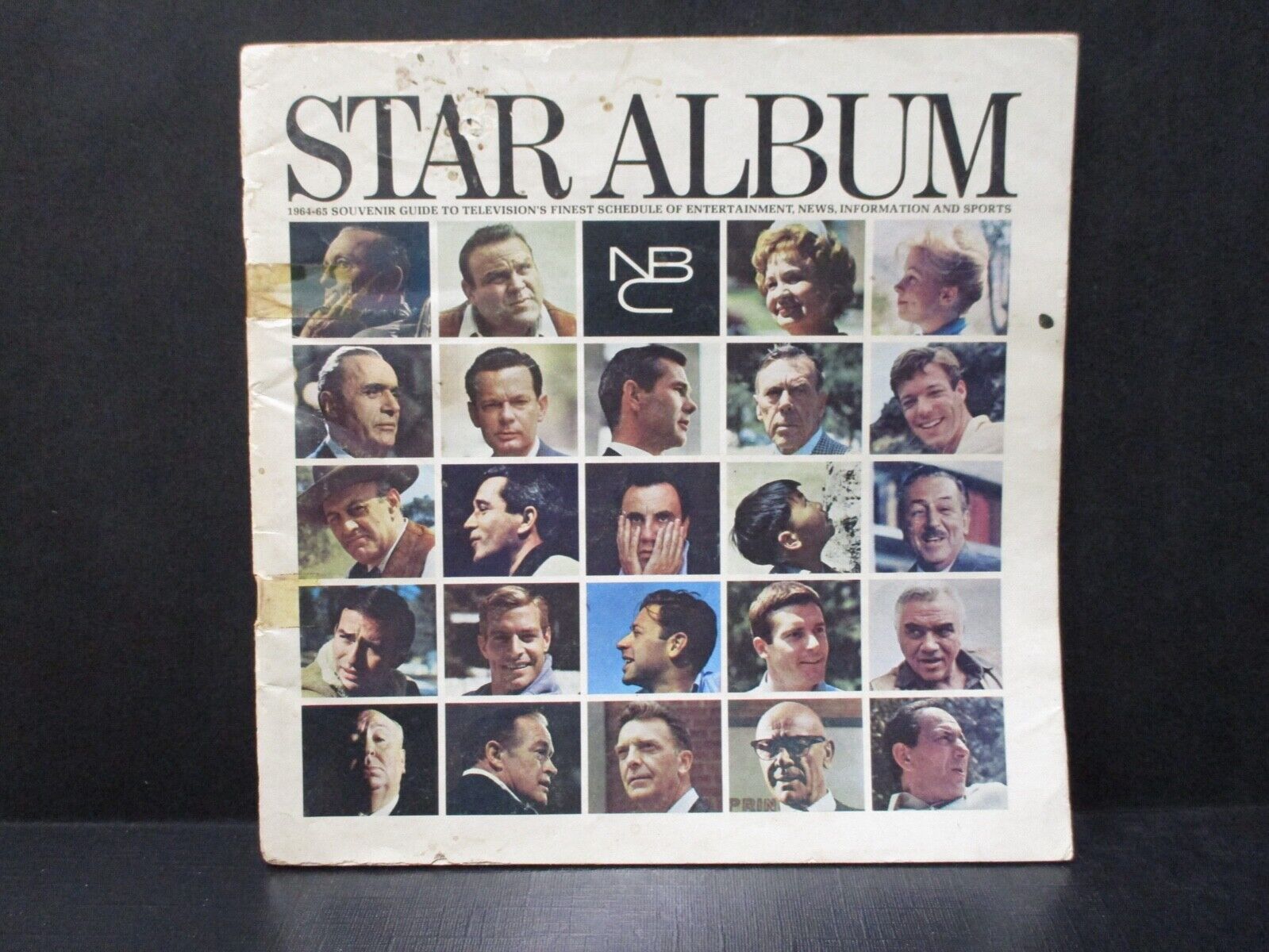 1964 - 1965 Star Album Souvenir Guide Walt Disney Unsigned G-VG Condition