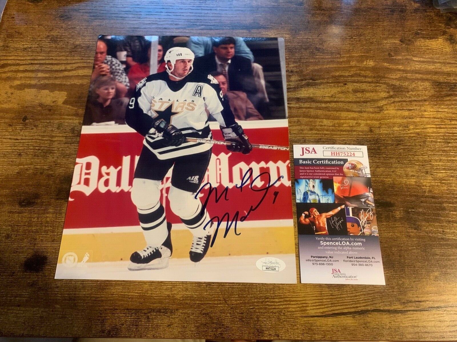 Mike Modano Dallas Stars Autographed 8x10 NHL Sports Photo JSA COA #HH75224