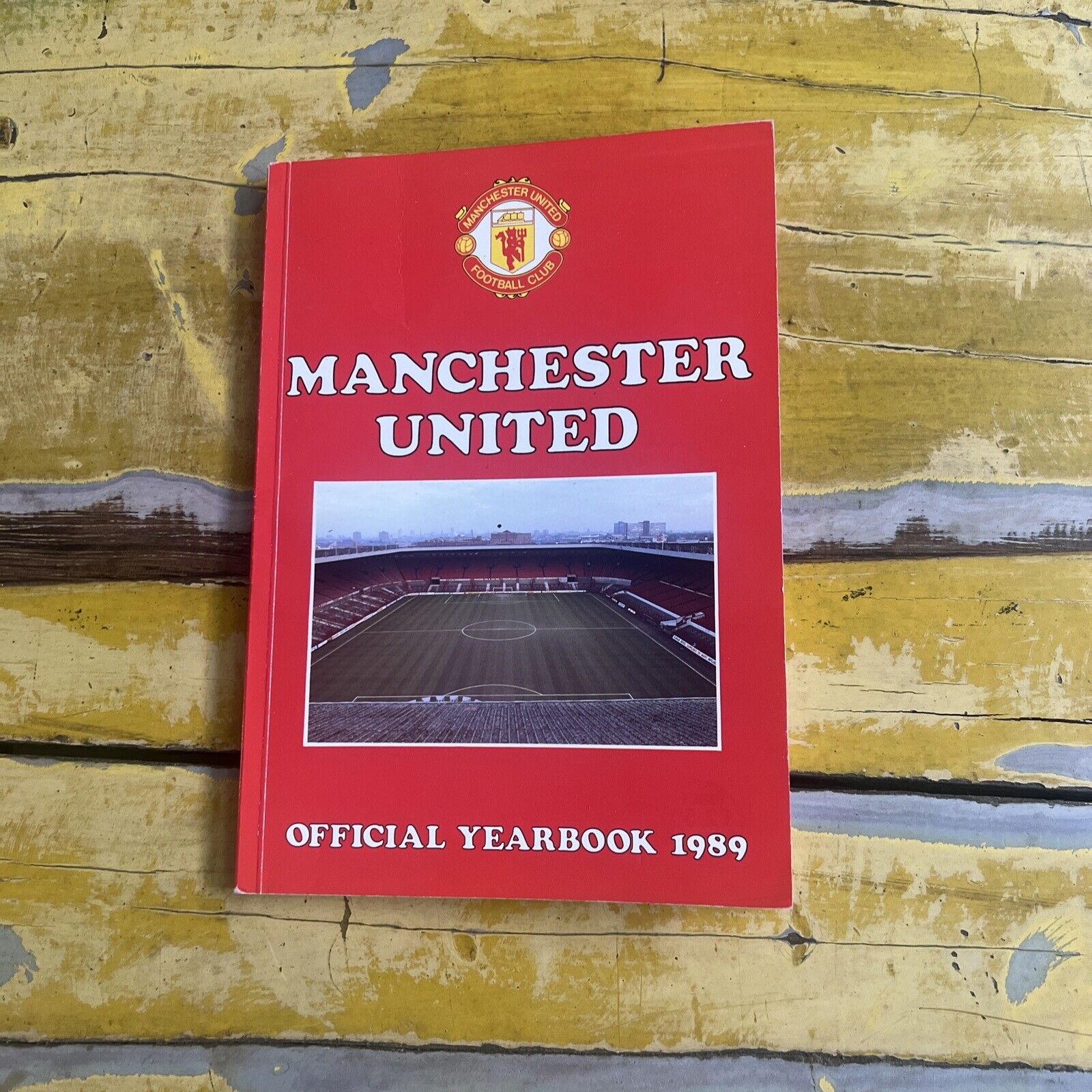 1989 Manchester United Football Club Official Yearbook No.3