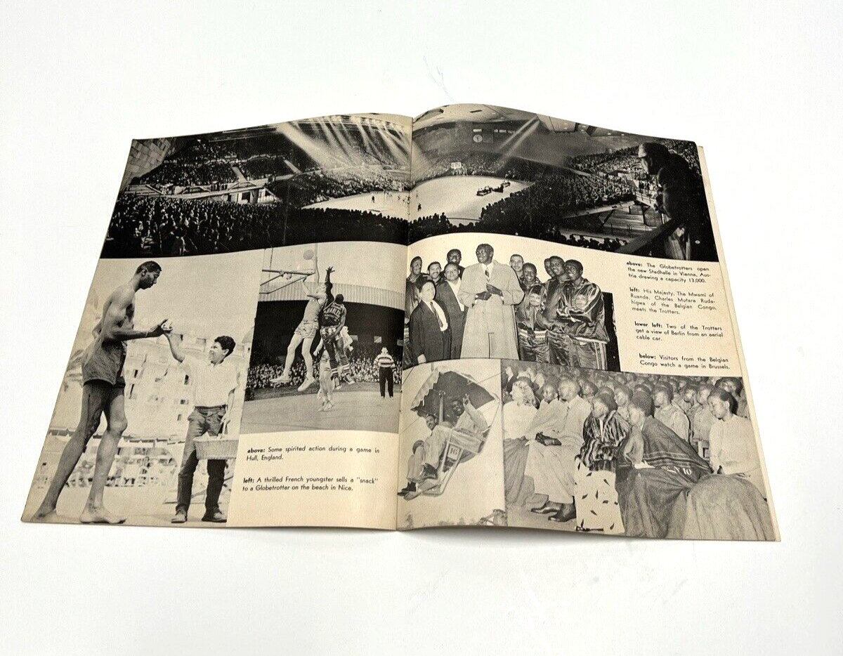 1958 Harlem Globetrotters Official Program 32nd Season W/Insert Wilt Chamberlain