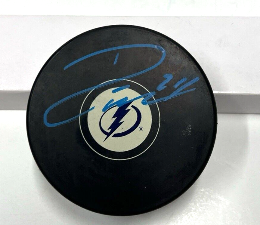 Ryan Callahan Tampa Bay Lightning Autographed Signed Lightning Hockey Puck ASCF