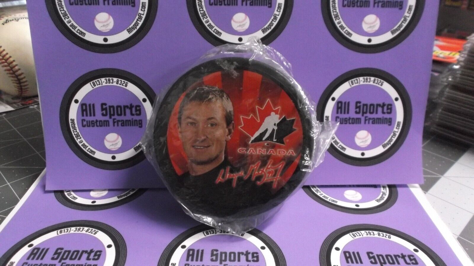 Wayne Gretzky Canada Team Hockey Puck McDonalds