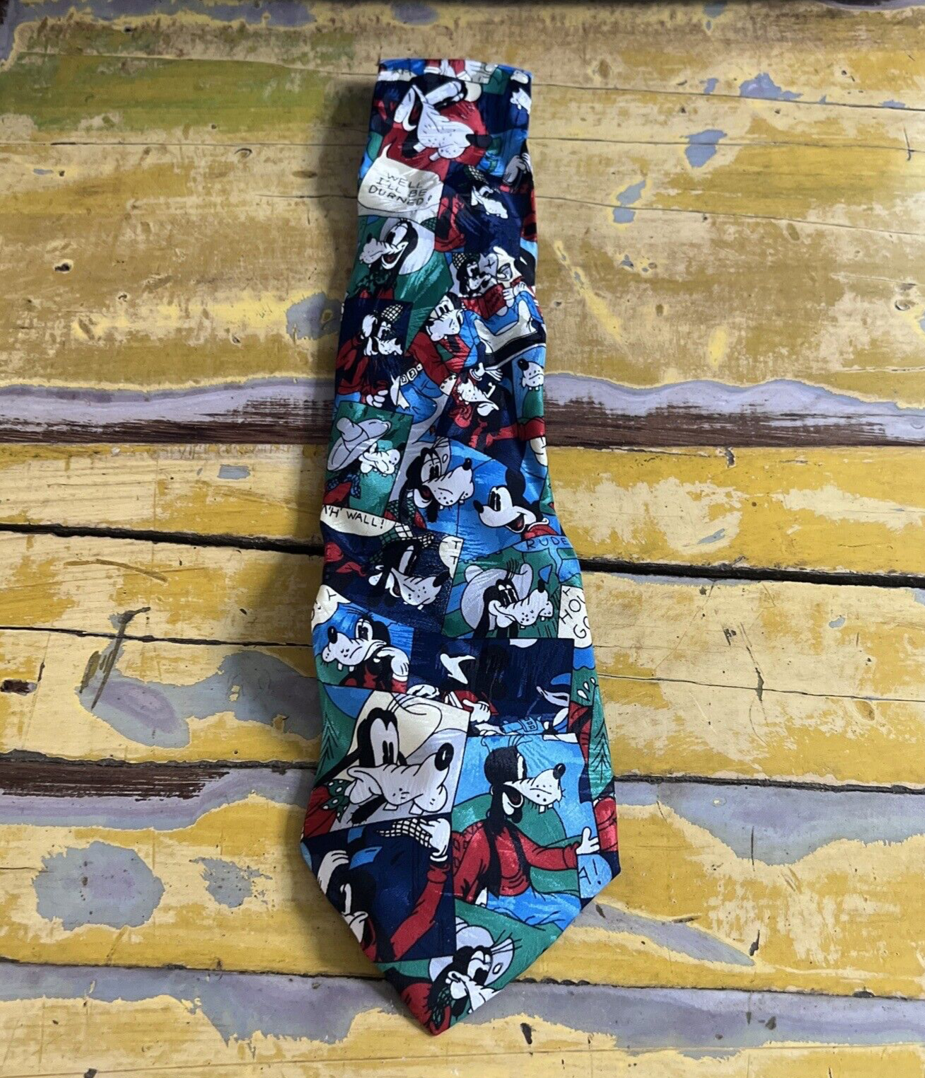 Walt Disney Disney Unlimited Goofy Men's Tie silk