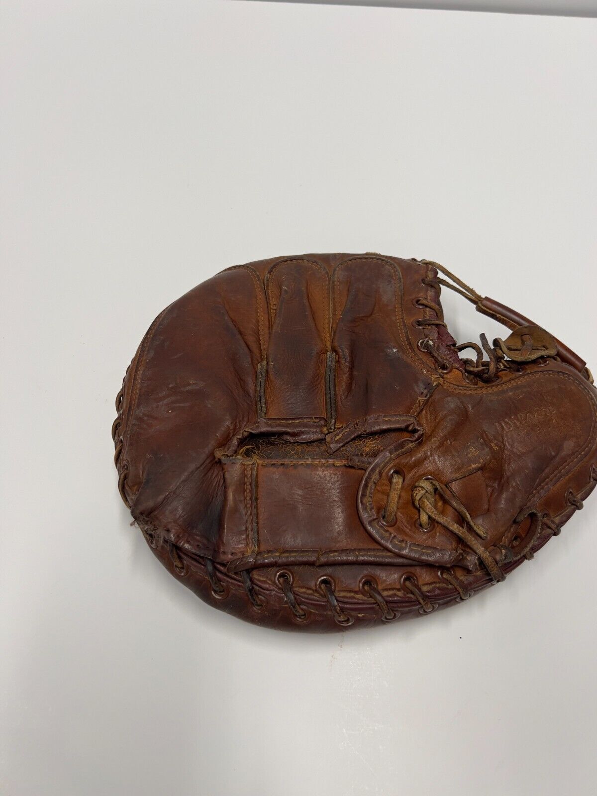 Vintage Wilson catchers mitt A2562 Rube walker Model used