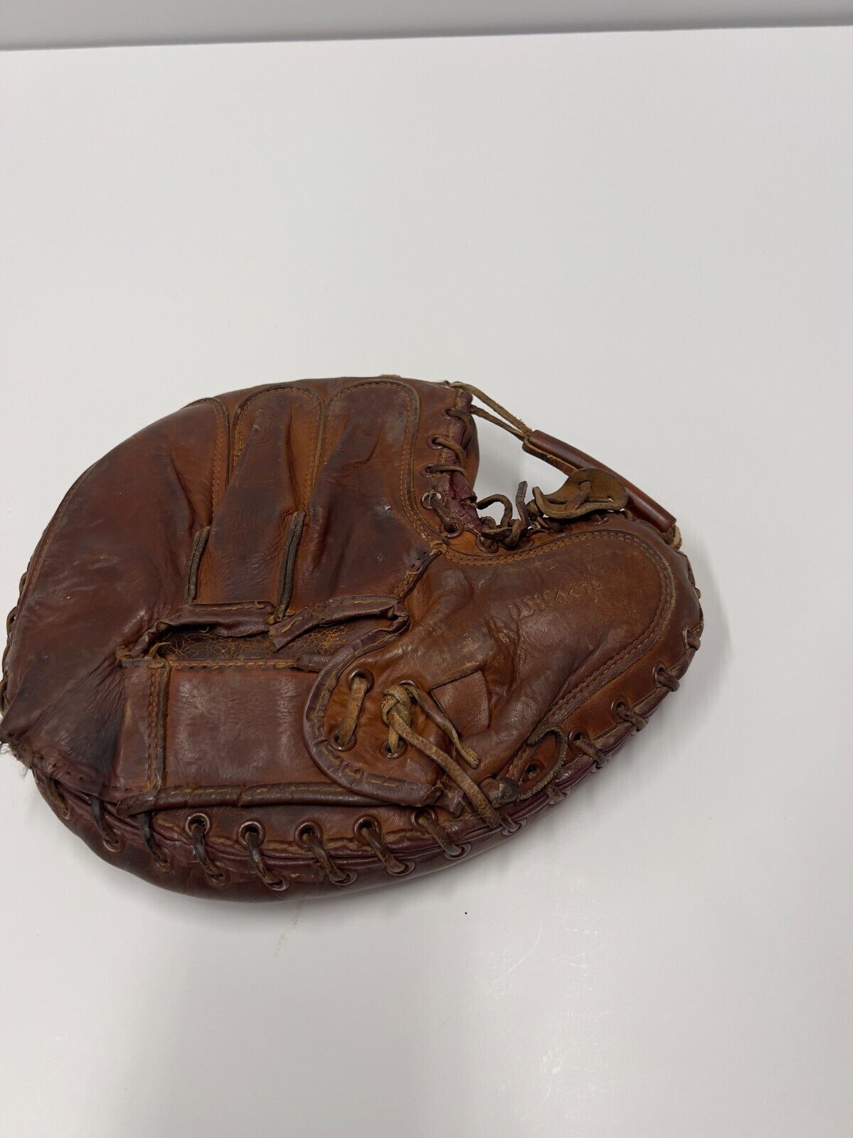 Vintage Wilson catchers mitt A2562 Rube walker Model used