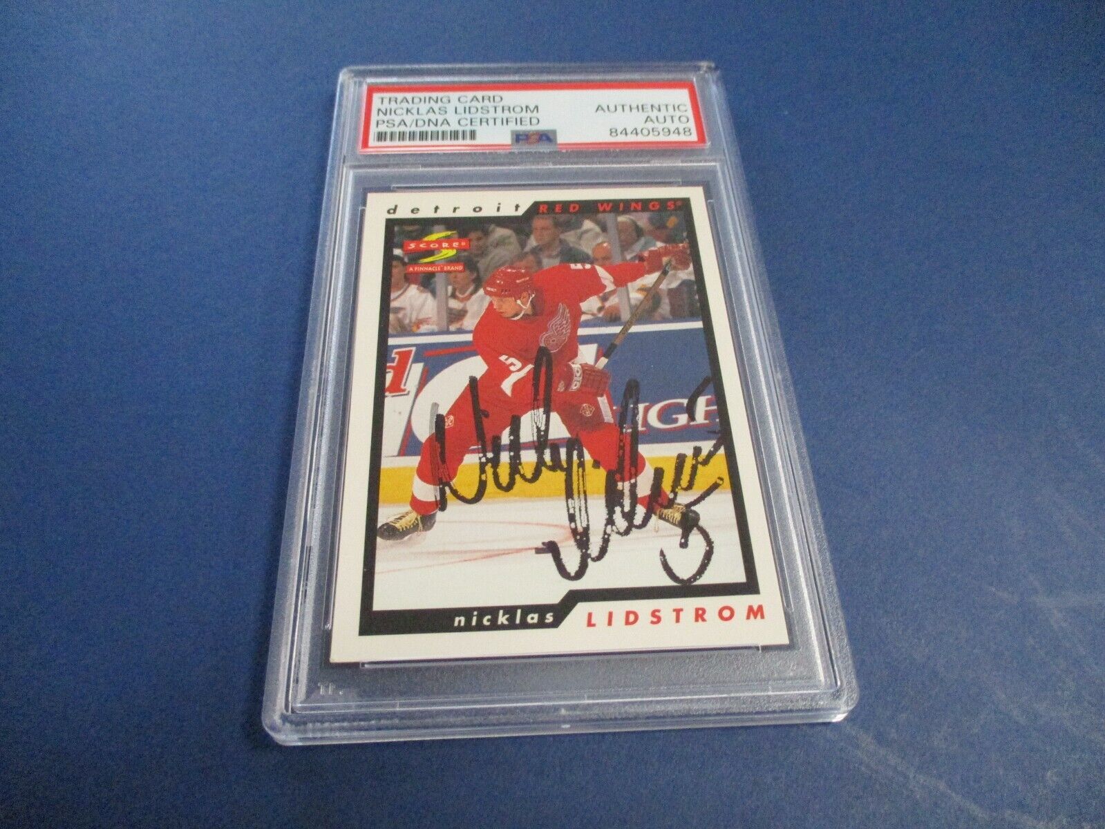 Nicklas Lidstrom Autographed Signed 1996-97 Score Card #176 PSA Slab Auth.