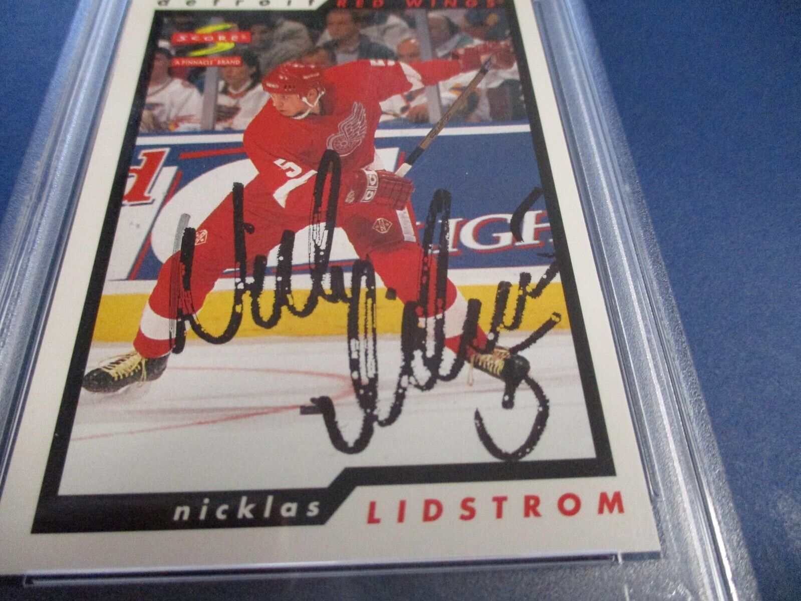 Nicklas Lidstrom Autographed Signed 1996-97 Score Card #176 PSA Slab Auth.