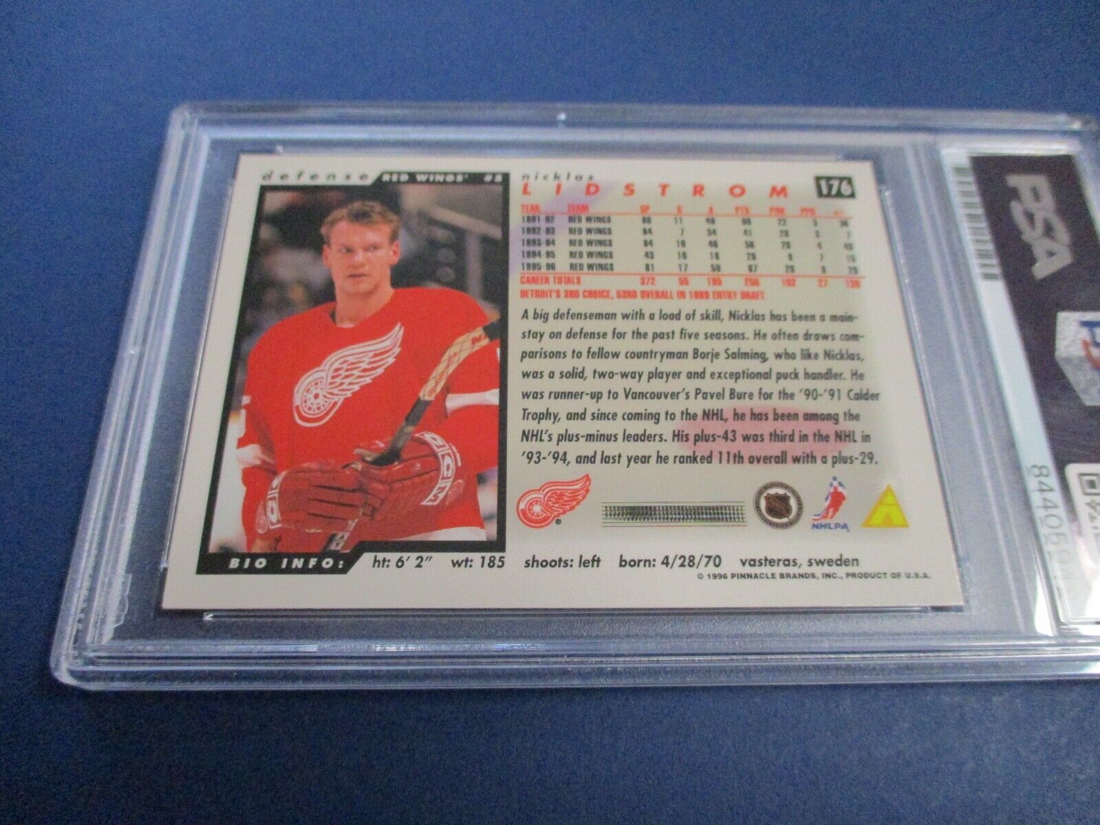 Nicklas Lidstrom Autographed Signed 1996-97 Score Card #176 PSA Slab Auth.