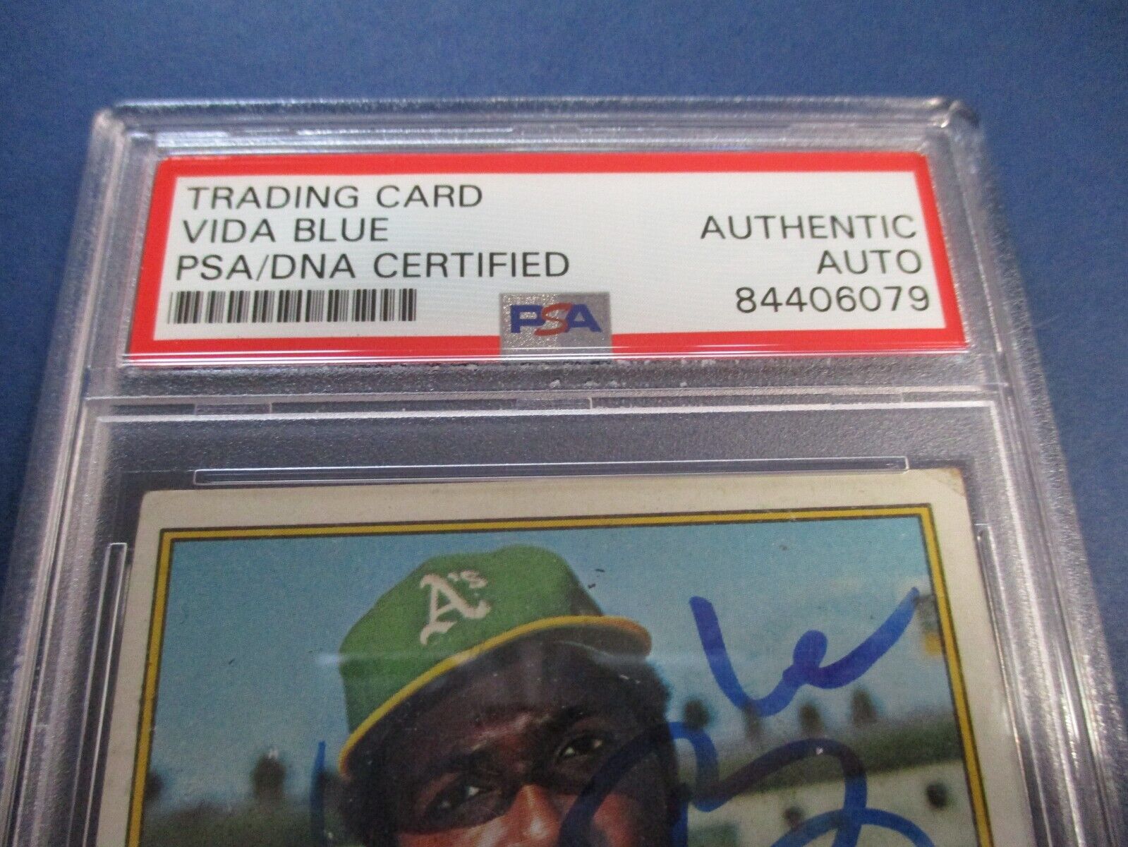 Vida Blue Athletics Autographed Signed 1976 Topps Card #140 PSA Slab Auth.