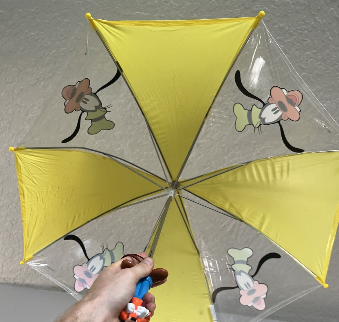 Walt Disney Mickey For Kids Goofy Umbrella 24 Inches 100% Vinyl Goofy Figure