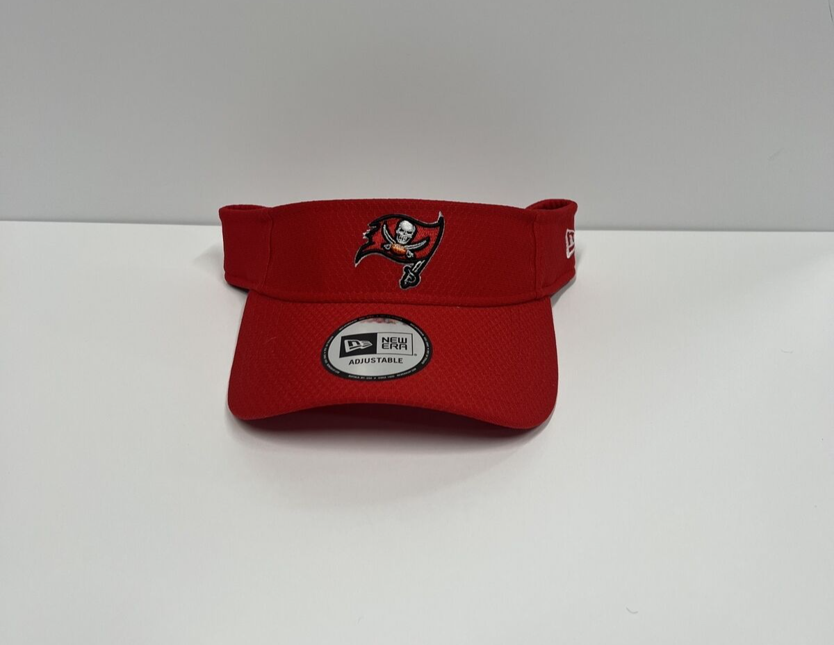 Tampa Bay Buccaneers Red Visor Hat New W/ Hologram Sticker NEW ERA Brand  NWT