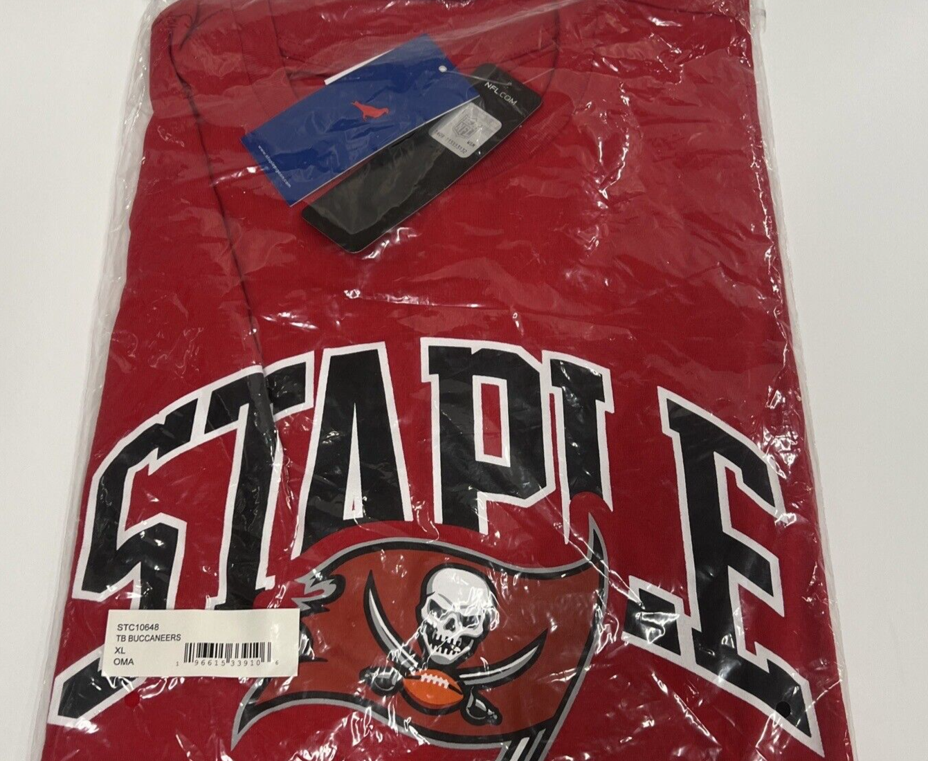 Tampa Bay Buccaneers Red X Large Size T Shirt NFL  Staple Apparel New