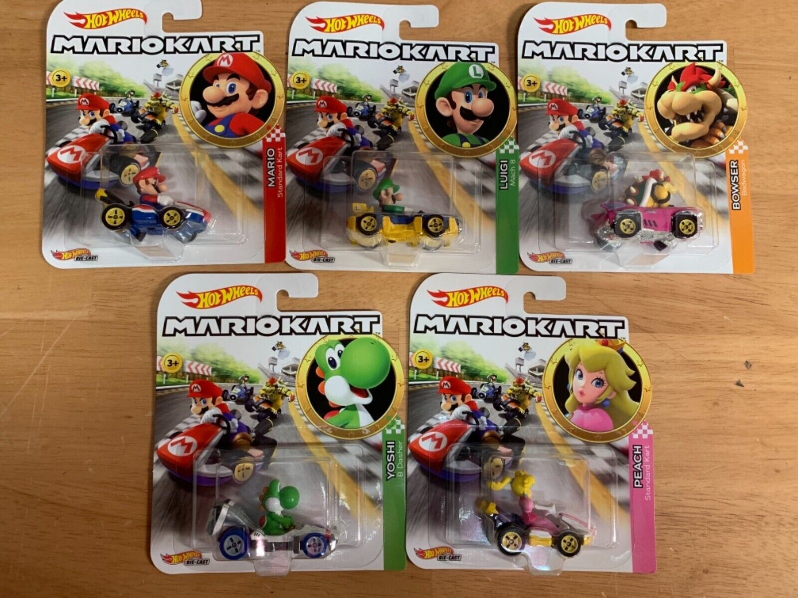 Hot Wheels Diecast Mario Kart Set of 5 Cars