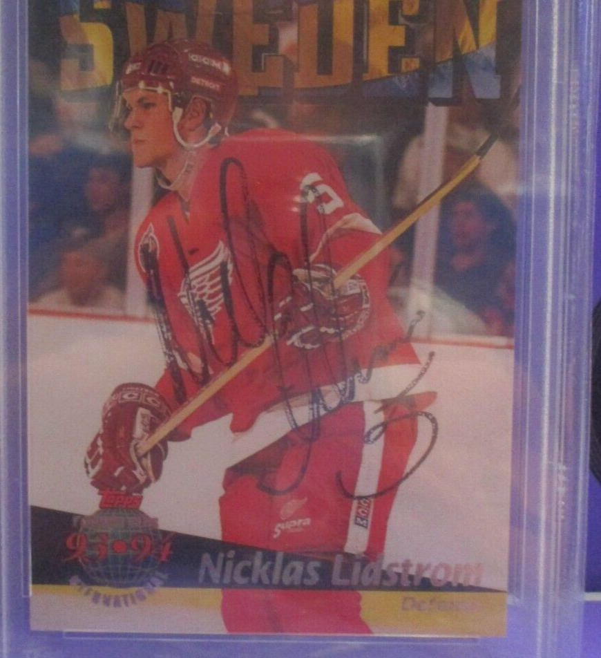 Nicklas Lidstrom Autographed Signed 1994-95 Stadium Club Card PSA Slab #84687724