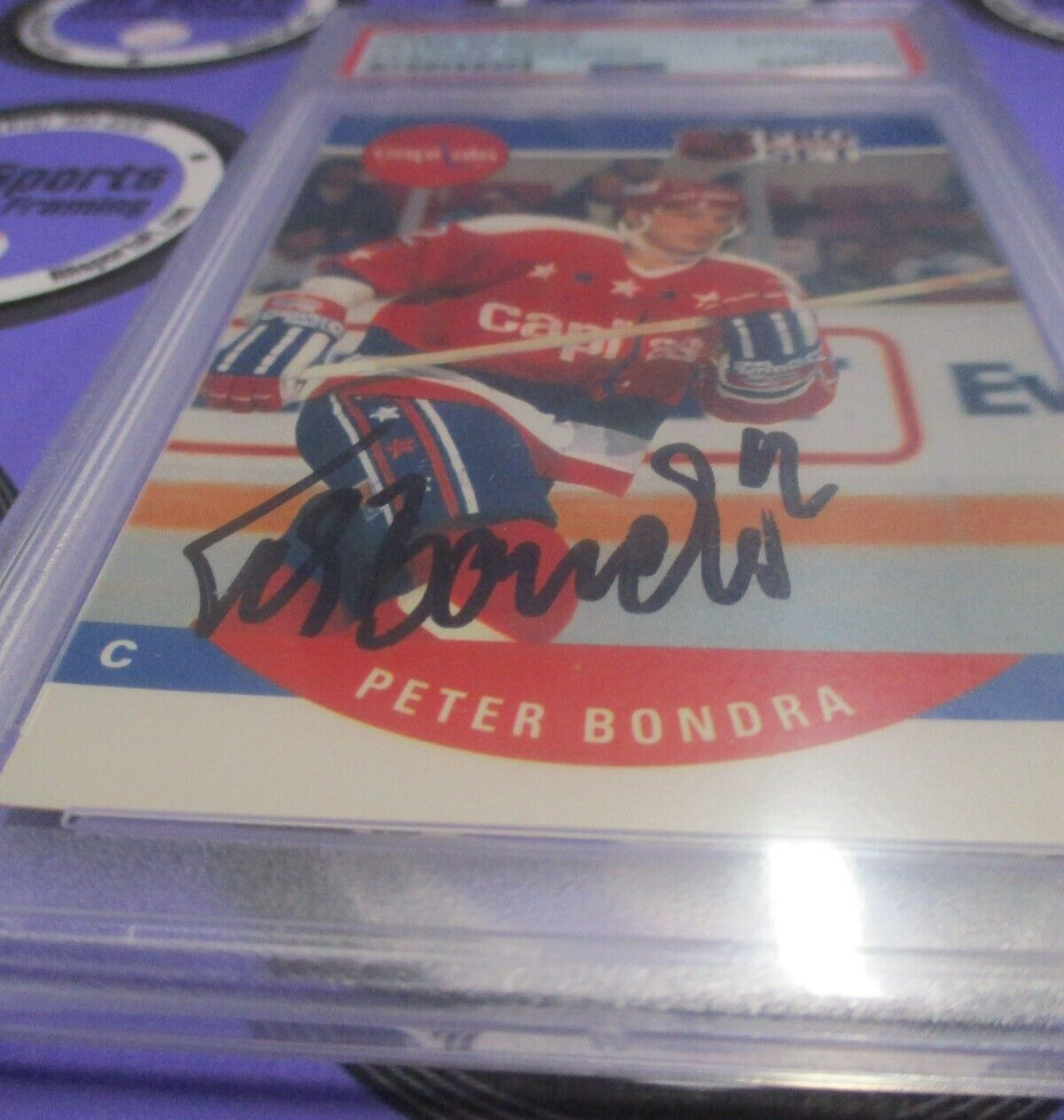 Peter Bondra Autographed Signed 1990-91 NHL Pro Set Card PSA Slab #84687726