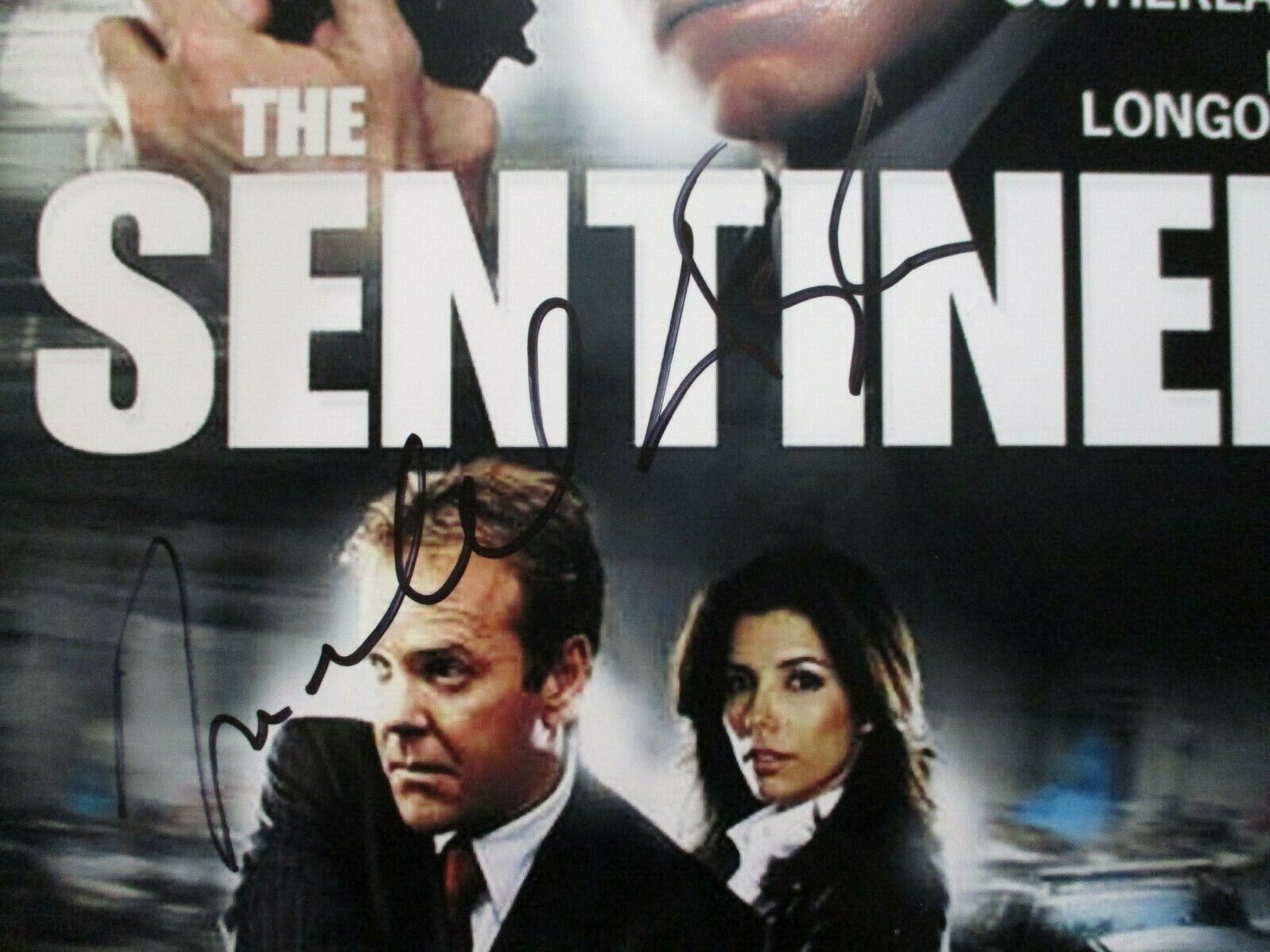 Michael Douglas The Sentinel Secret Service Autographed 8.5x11 Black Photo JSA