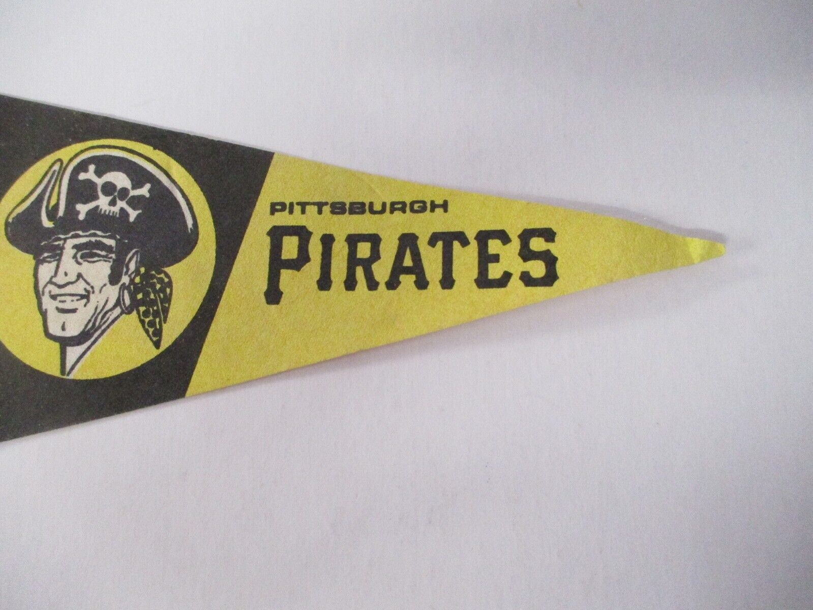 Vintage Pittsburgh Pirates 8 Inch Mini Pennant Flag MLB Baseball Ex Condition