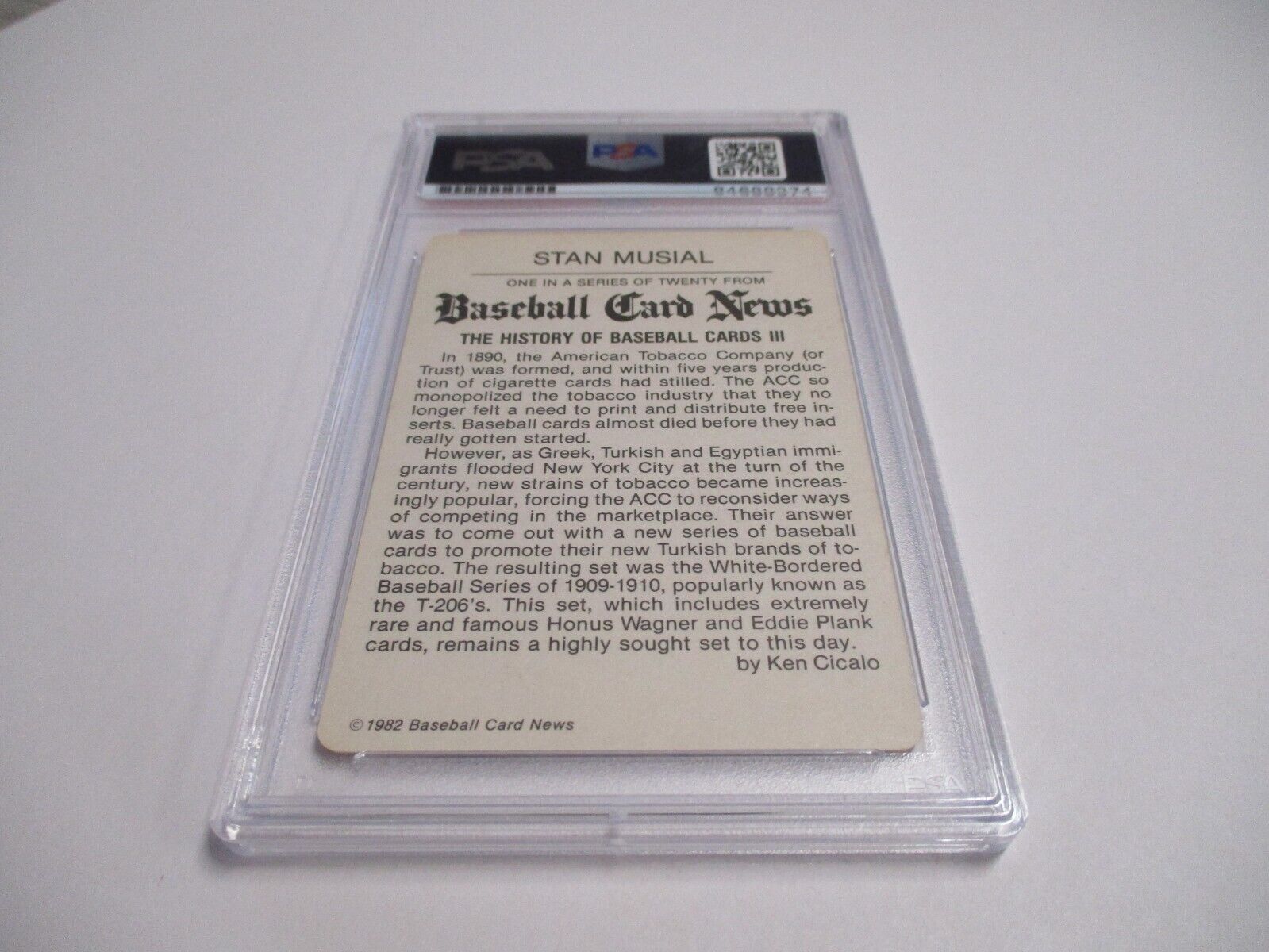 Stan Musial Cardinals MLB Autographed 1982 Baseball Card News Card PSA Slab