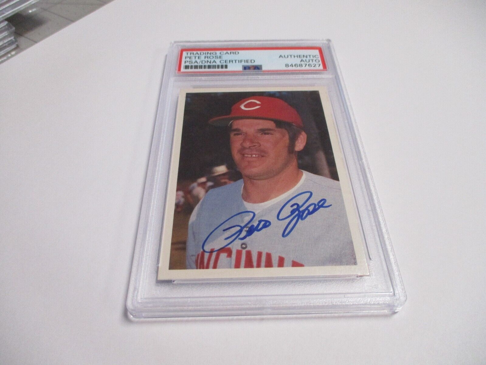 Pete Rose Cincinnati Reds Autographed 1986 Puzzle Back Baseball Card PSA Slab 5