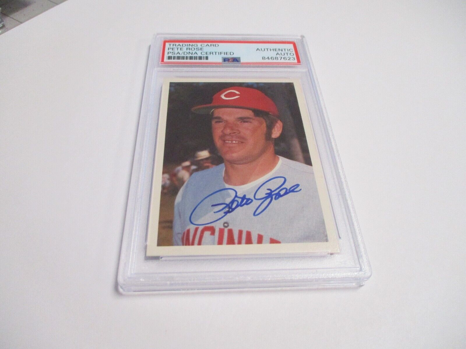 Pete Rose Cincinnati Reds Autographed 1986 Puzzle Back Baseball Card PSA Slab 4