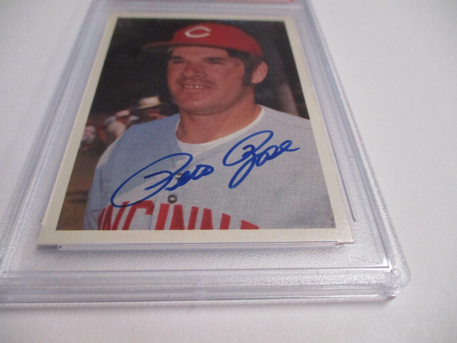 Pete Rose Cincinnati Reds Autographed 1986 Puzzle Back Baseball Card PSA Slab 5