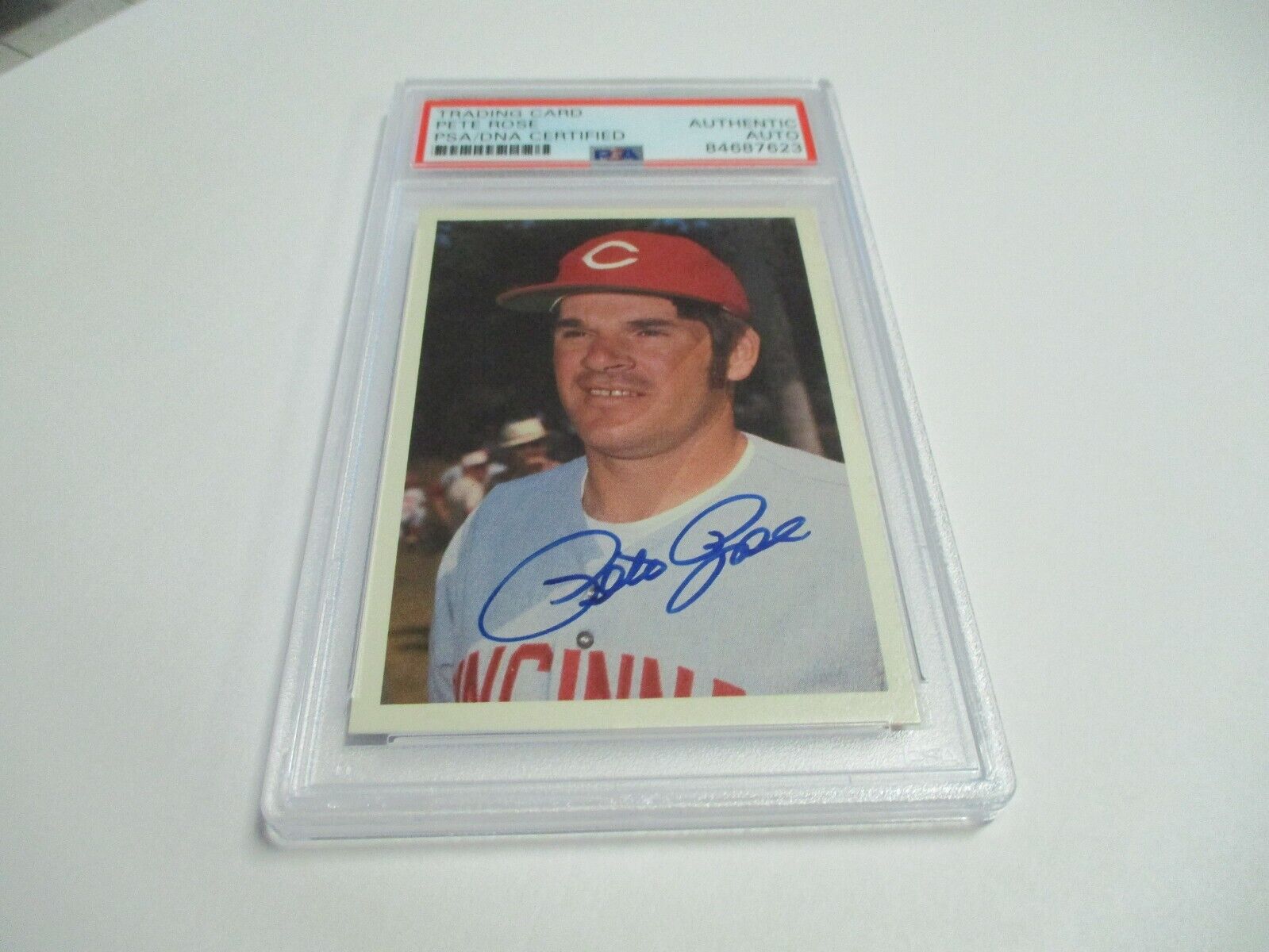 Pete Rose Cincinnati Reds Autographed 1986 Puzzle Back Baseball Card PSA Slab 4