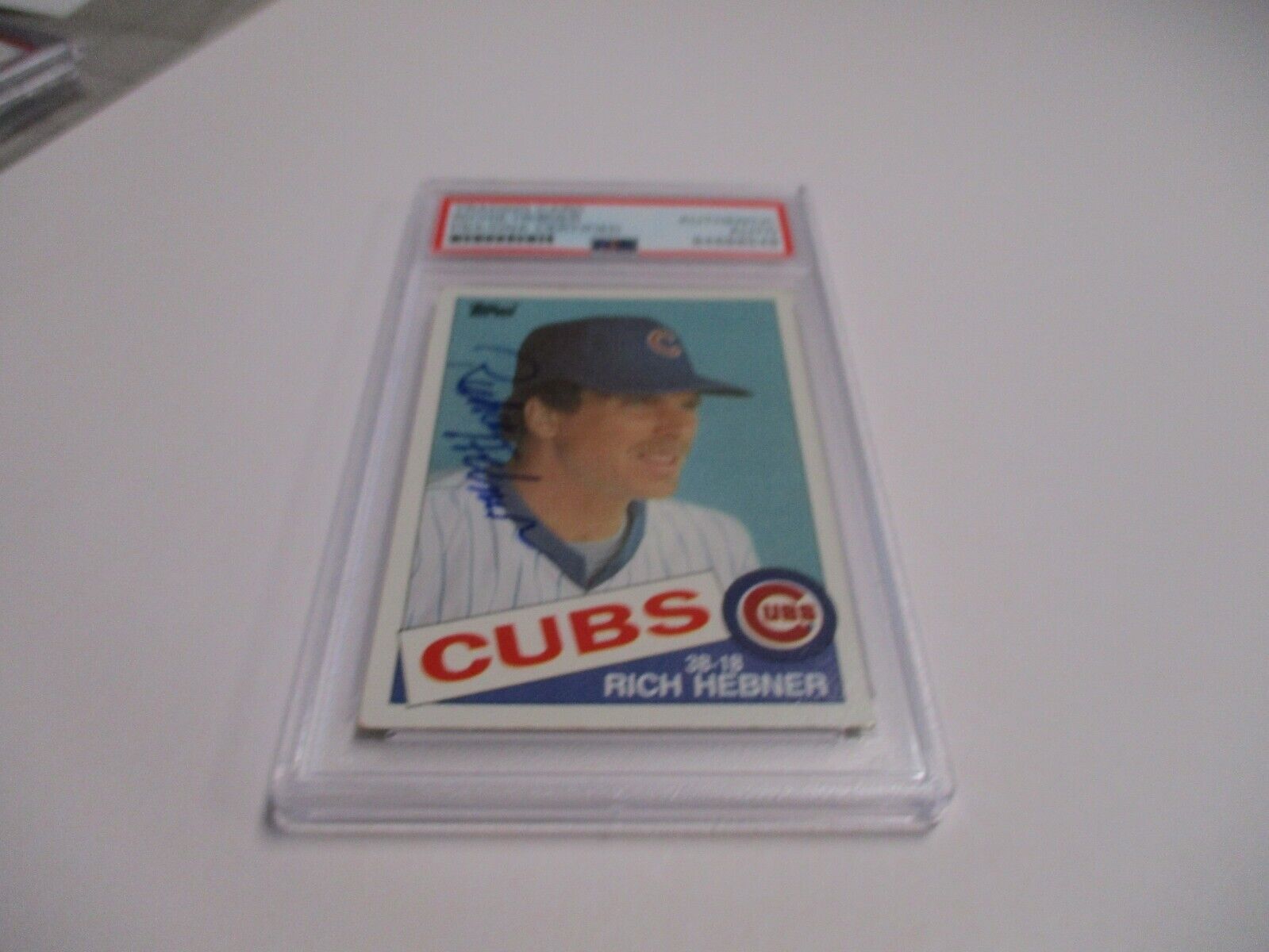 Richie Hebner Chicago Cubs Autographed 1984 Topps Baseball Card #124 PSA Slab