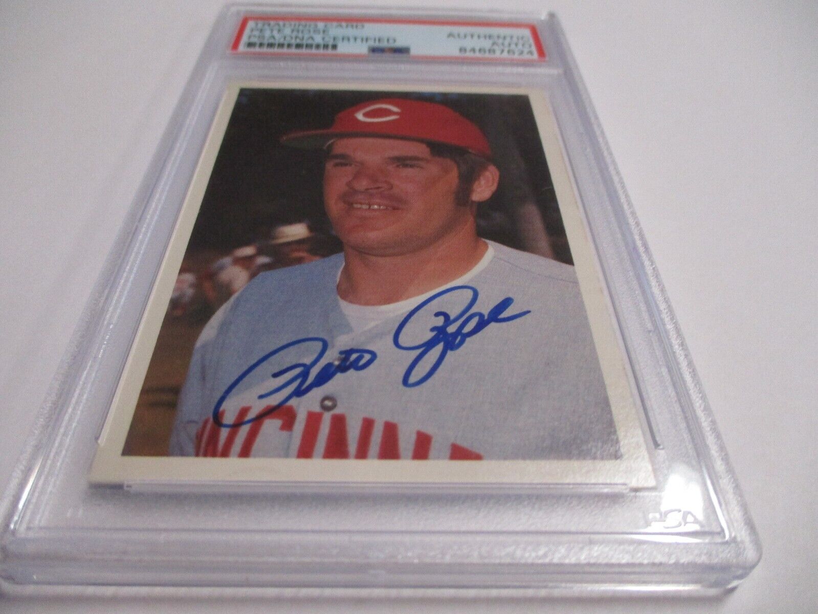 Pete Rose Cincinnati Reds Autographed 1986 Puzzle Back Baseball Card PSA Slab