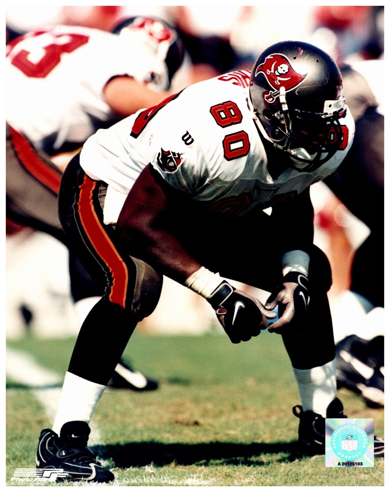 Jackie Harris Tampa Bay Buccaneers Photofile Unsigned 8x10 Hologram Sport Photo