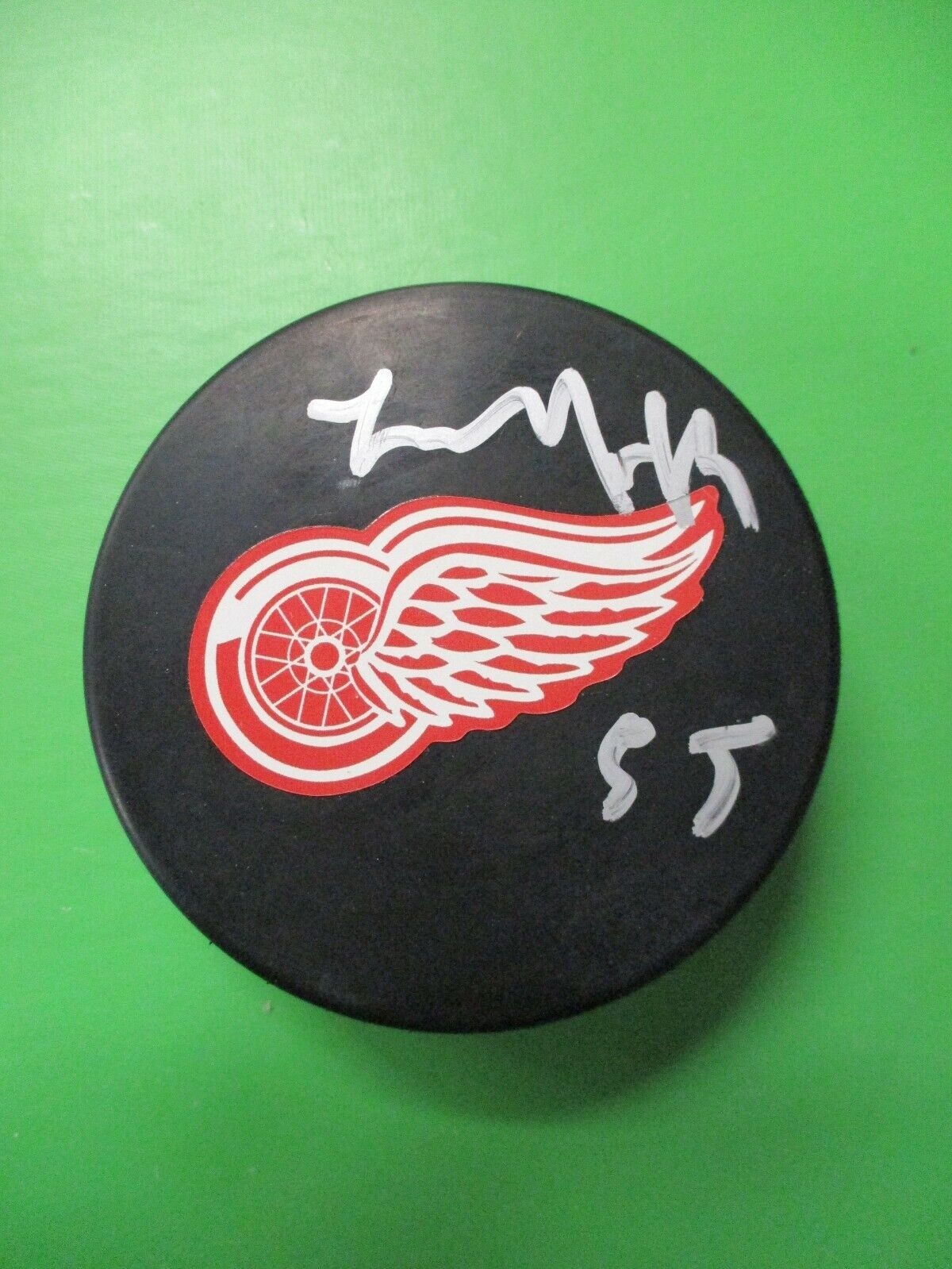 Larry Murphy Red Wings Signed Autographed NHL Licensed Hockey Puck with JSA