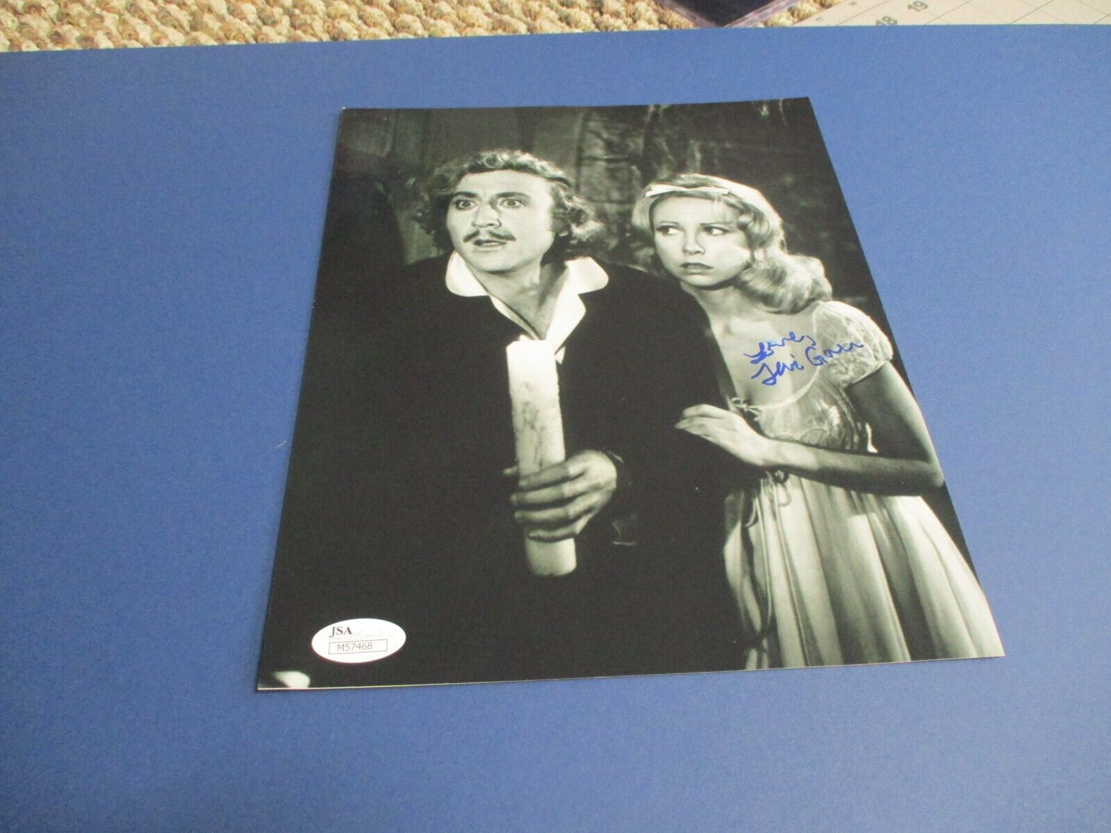 Teri Garr "Young Frankenstein" Autographed Signed 8x10 Photo JSA COA #M57468