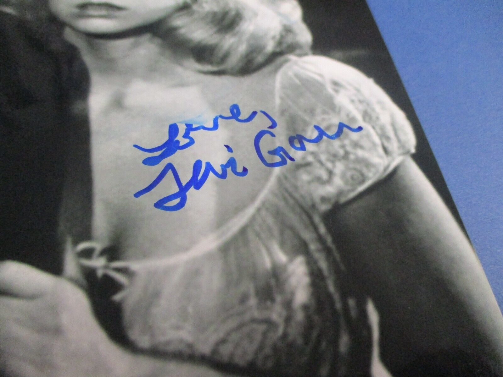 Teri Garr "Young Frankenstein" Autographed Signed 8x10 Photo JSA COA #M57468