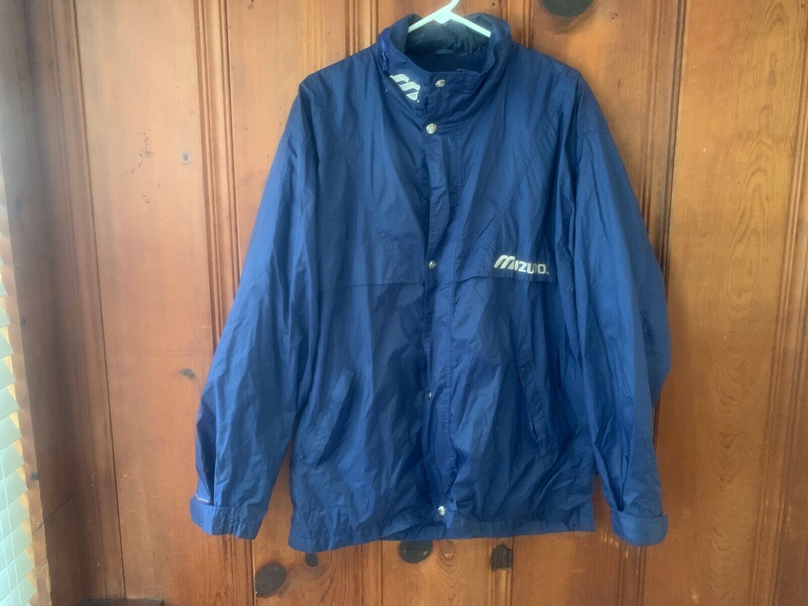 Mizuno Medium Size Dark Blue Windbreaker USED Size MEDIUM OLDER STYLE