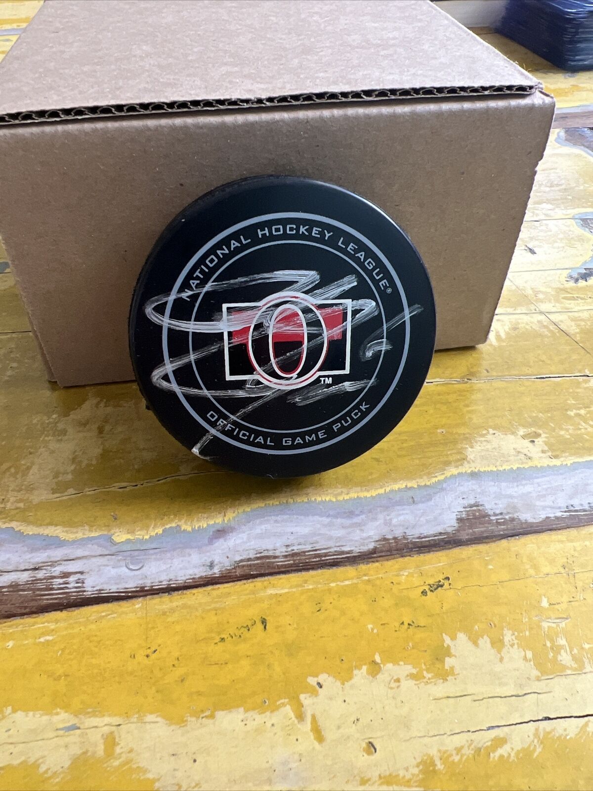 NHL Bobby Ryan Autographed Signed Senators Official Game Puck JSA COA