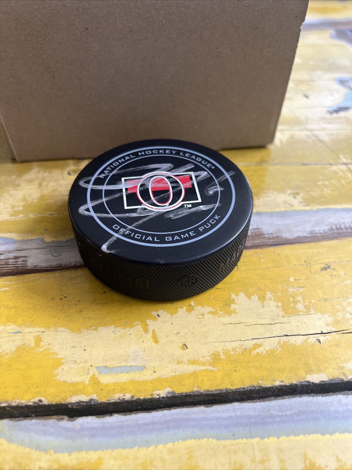 NHL Bobby Ryan Autographed Signed Senators Official Game Puck JSA COA