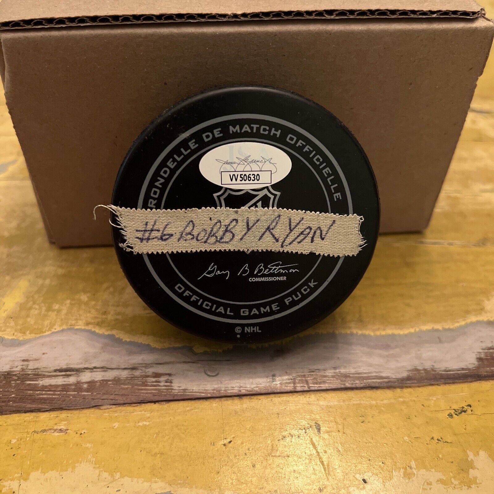 NHL Bobby Ryan Autographed Signed Senators Official Game Puck JSA COA