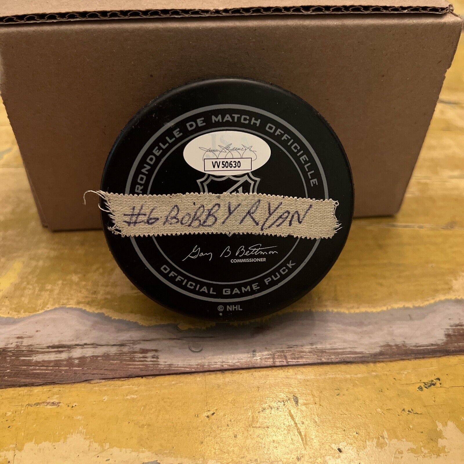 NHL Bobby Ryan Autographed Signed Senators Official Game Puck JSA COA