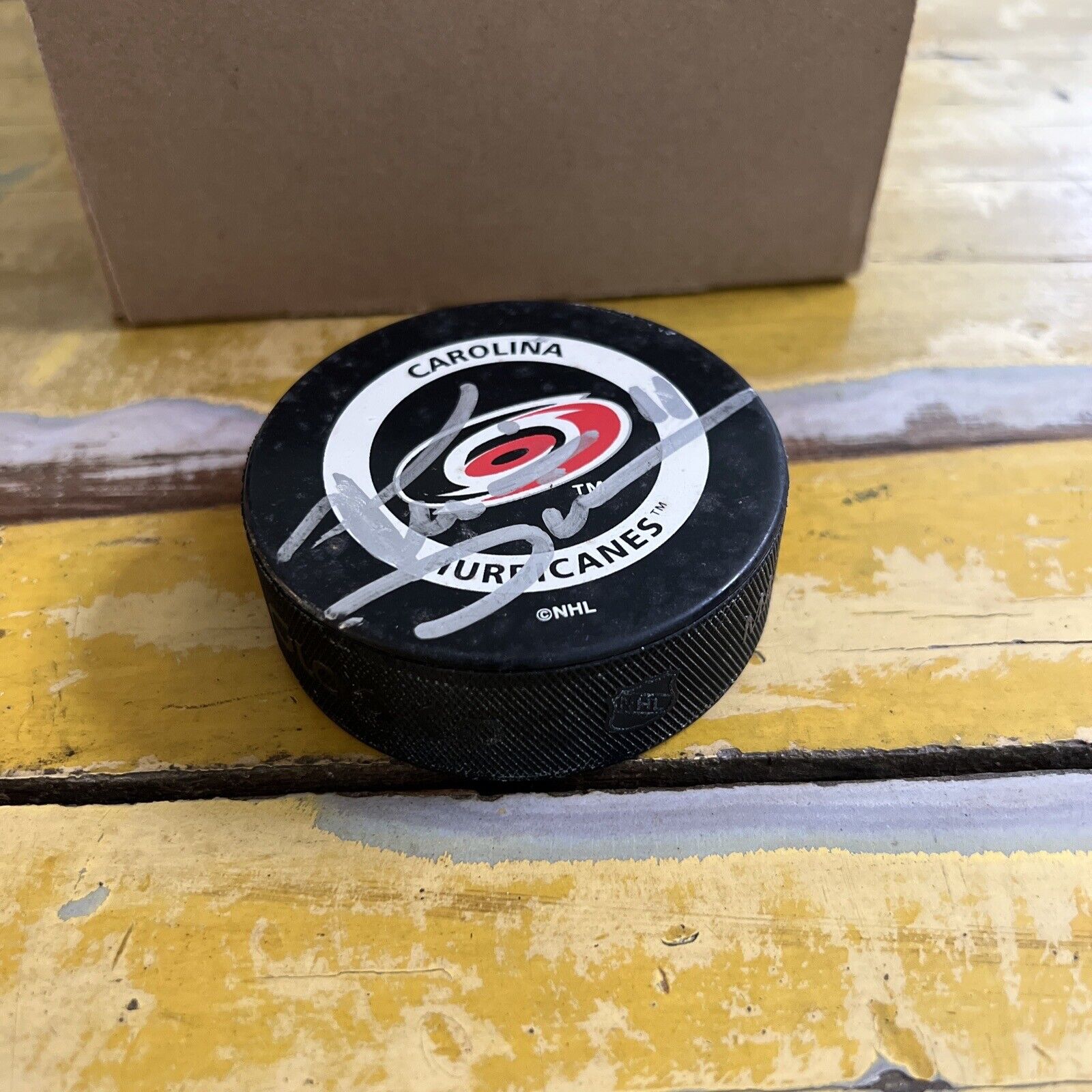 NHL Kevin Dineen Autographed Signed Hurricanes Official Game Hockey Puck JSA COA