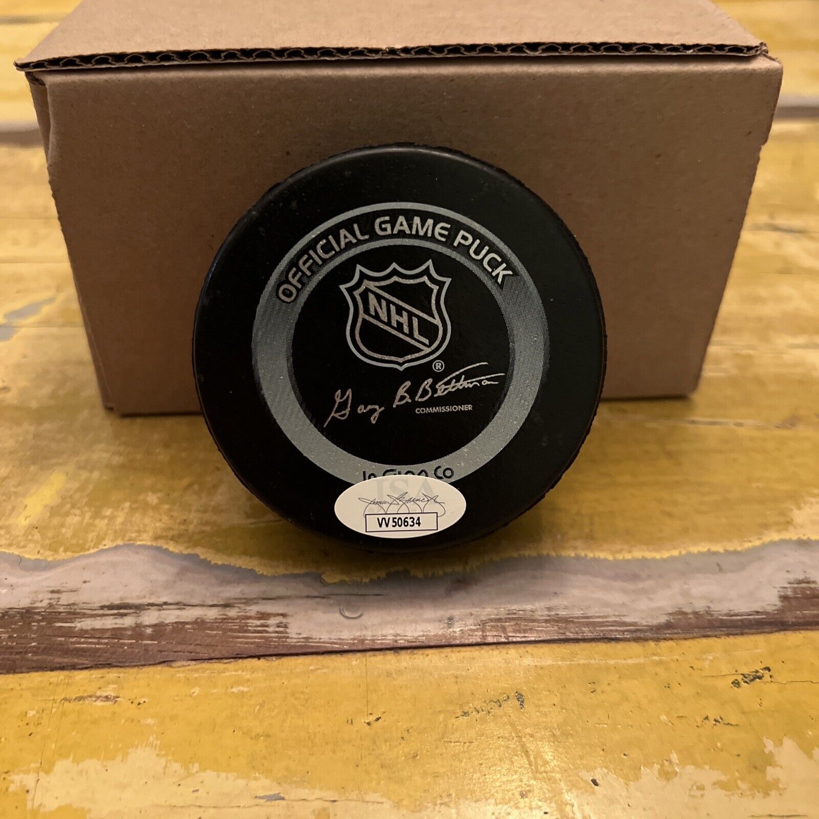 NHL Jay Bouwmeester Autographed Signed Panthers Official Game Puck JSA COA