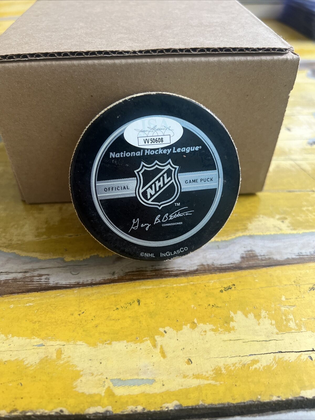 NHL Markus Naslund Autographed Signed Rangers Official Game Puck JSA COA