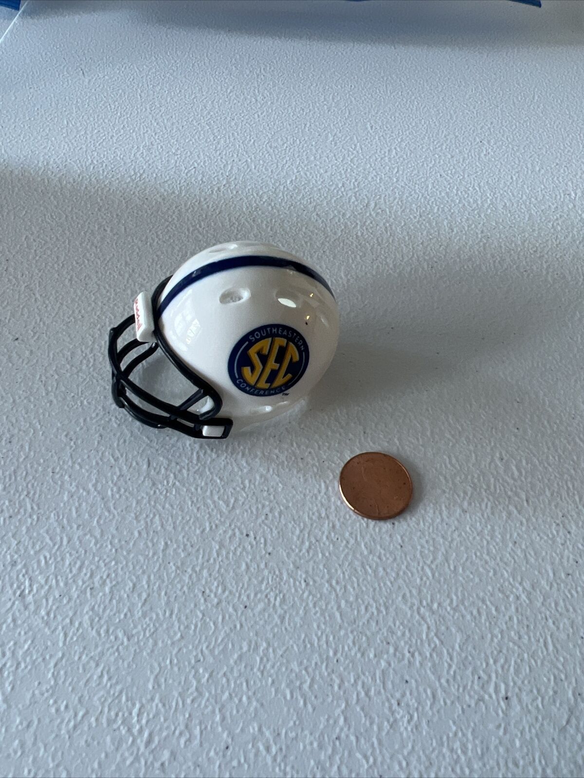 NCAA South East Conf Riddell Brand Licensed May 2013 Mini Helmet Pocket Size New