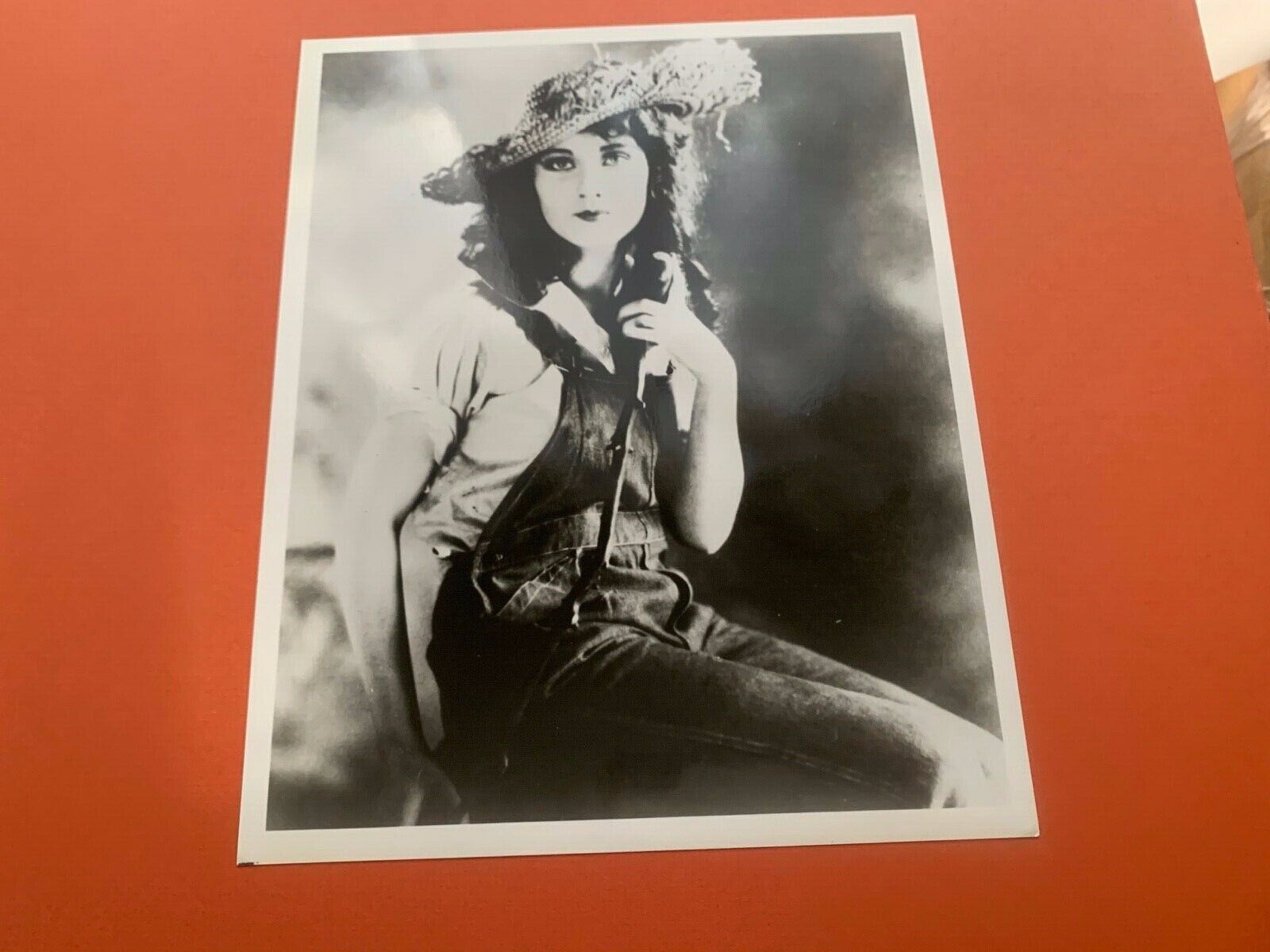 Fay Wray Actress Unsigned Vintage Publicity Photo Size 8x10 B&W Photo