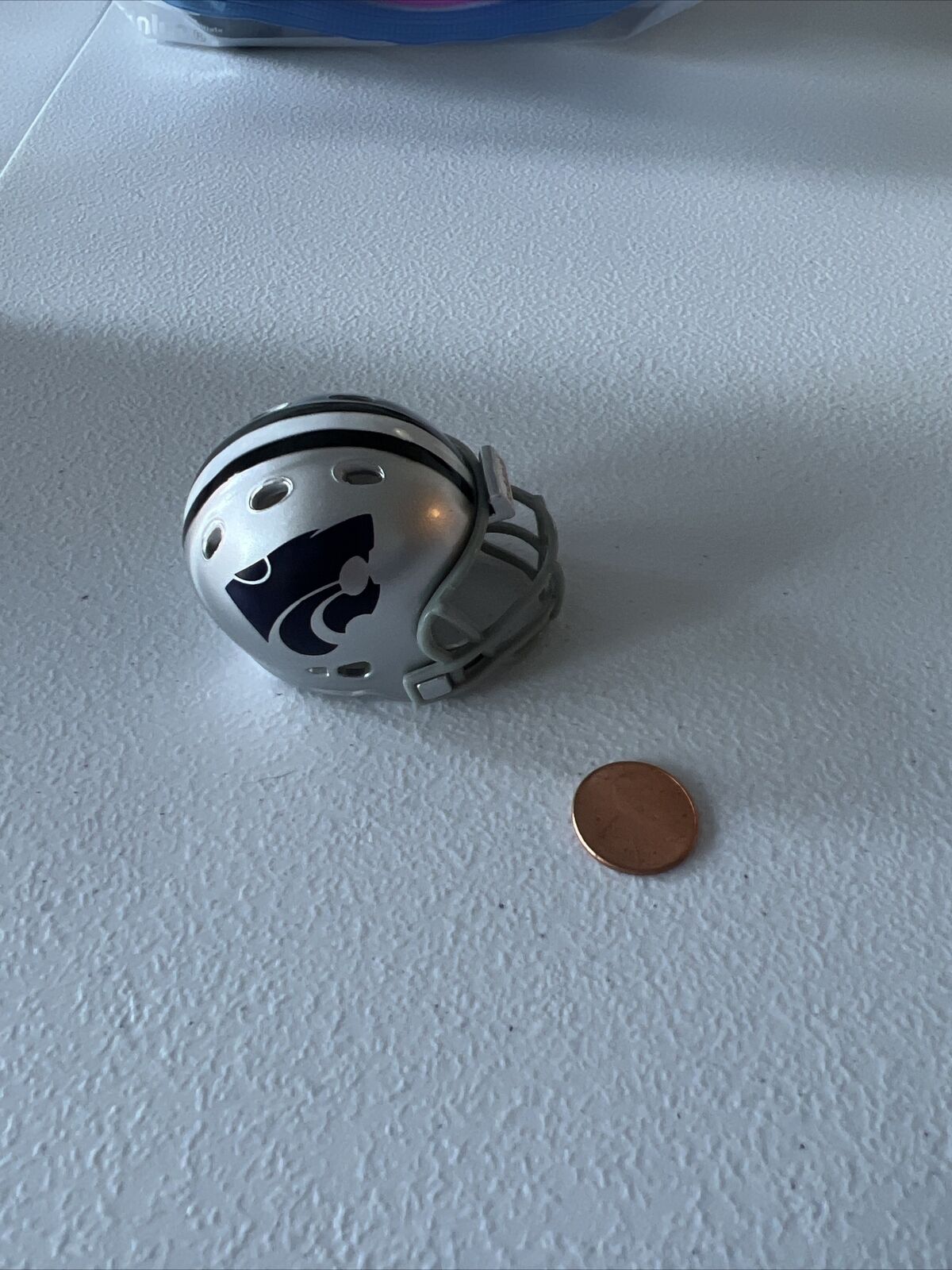 NCAA Kansas State Riddell Brand Licensed July 2013 Mini Helmet Pocket Size New