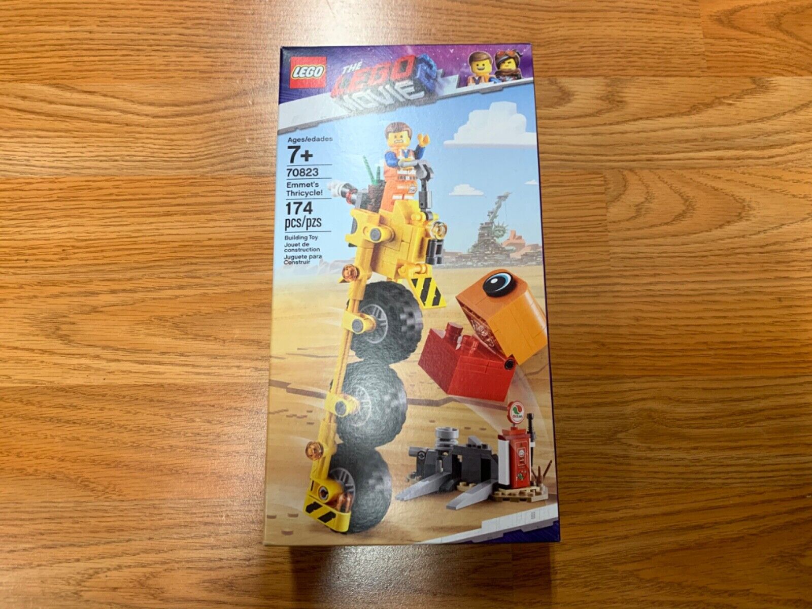 The LEGO Movie 2 70823 Emmet’s Thricycle